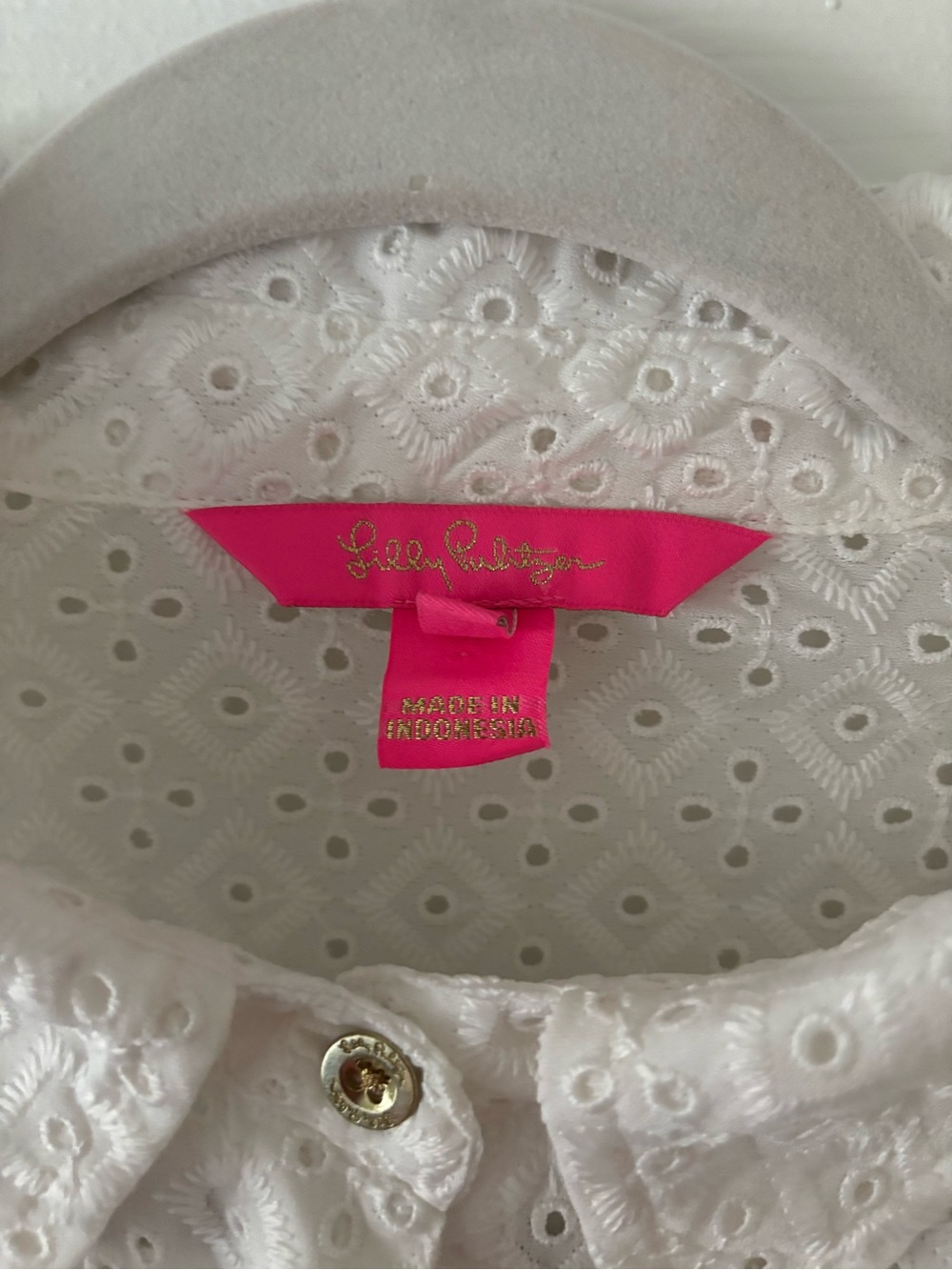 LIlly Pulitzer Sea Breeze Eyelet button down top - Picture 6 of 9